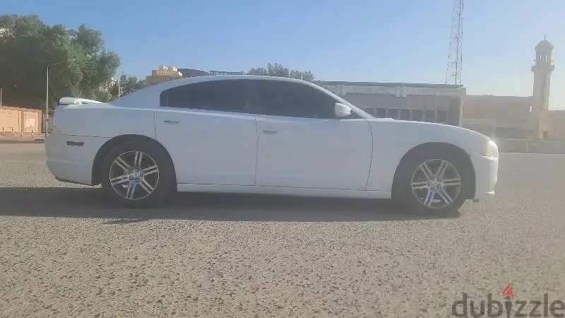 دودج تشارجر 2013